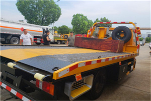 鄄城附近拖车电话号码服务